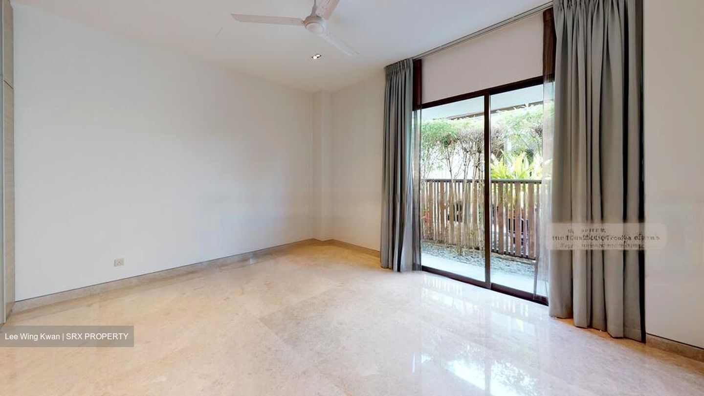 Ocean Drive (D4), Detached #477193231